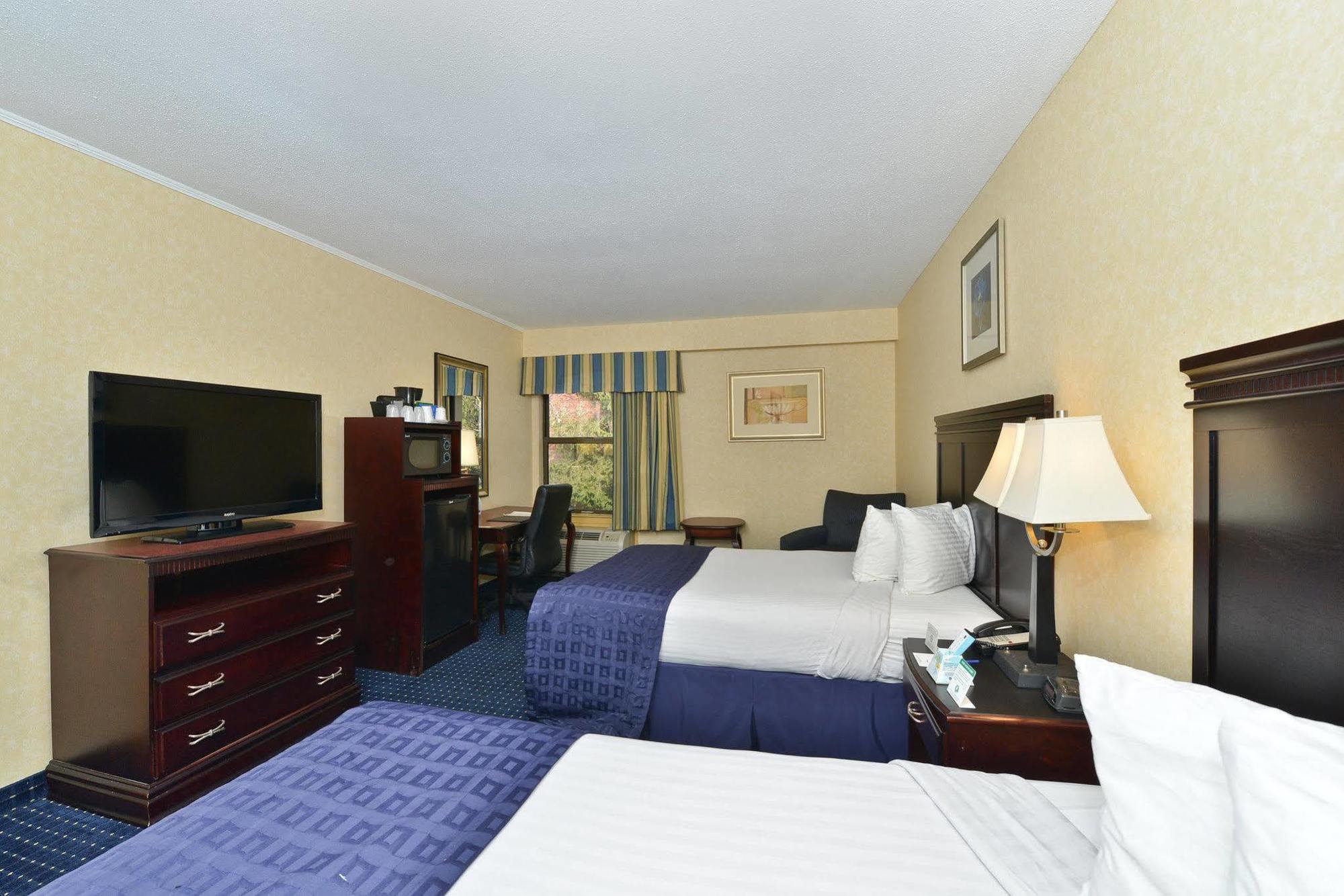 Western Historic Hotel 3*
